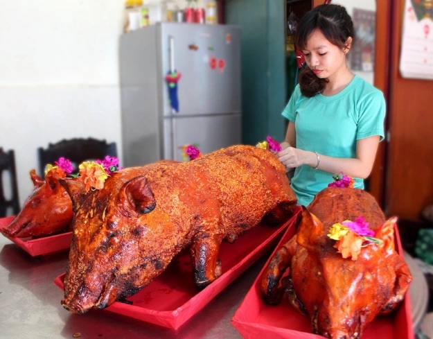 Heo quay cúng khỏi công